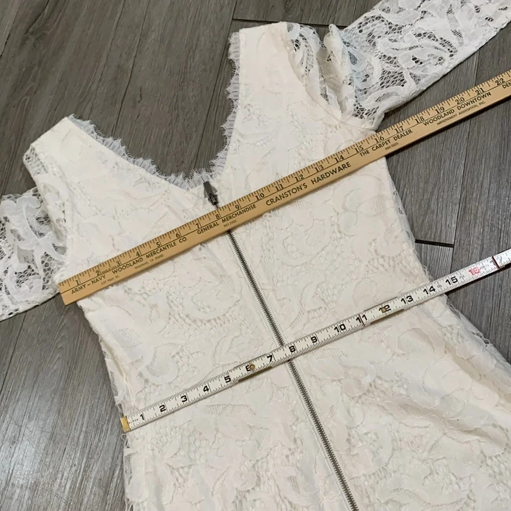'Diane Von Furstenberg Zarita' Lace White Sheath 3/4 Sleeve Dress size 4